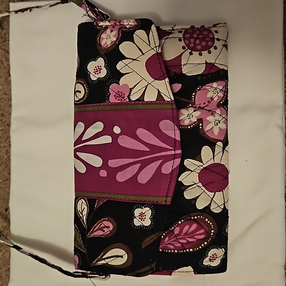 New Cul-De-Sac Tri-fold Purse